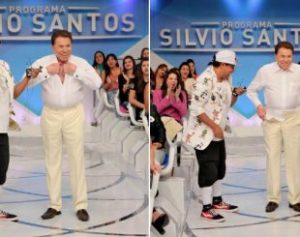 img-737189-silvio-santos-simula-troca-de-roupa-no-palco-de-seu-programa20160909101473428219-310x245-300x237 Silvio Santos tira a roupa no palco de seu programa no SBT