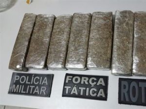16935736280003622710000-300x225 PM apreende mais de 10 kg de drogas e prende oito pessoas na Paraíba