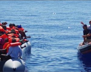 imigrantes_mediterraneo_lusa_epa_moas_eu-310x245-300x237 Itália salvou quase 11 mil imigrantes no Mediterrâneo