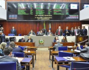 Plen-rio-da-Assembleia-Legislativa-da-Para-ba-310x245-300x237 TCE veta criação de aposentadoria para deputados estaduais