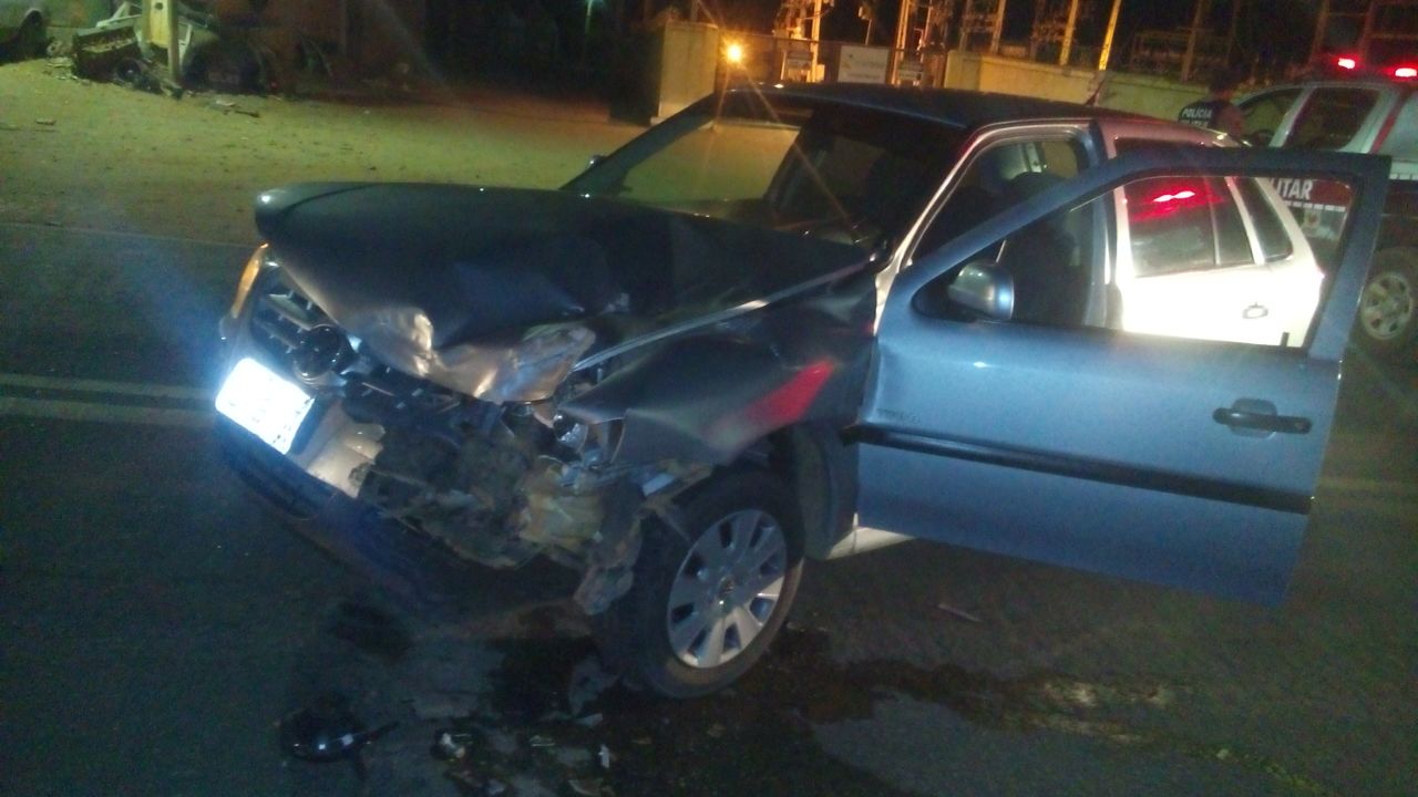 acidente-br-412 Colisão entre carro e moto deixa dois feridos em Monteiro