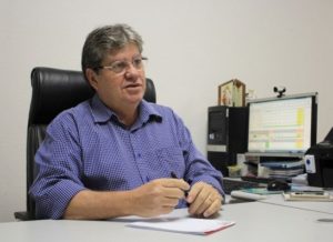 timthumb-24-300x218 Secretário diz que suspensão de obras no túnel de Monteiro não atrasa transposição