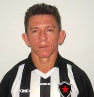46899_ori_miltinho Campeão paraibano pelo Treze,ex-jogador Miltinho é assassinado a tiros em Fortaleza