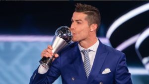 cristiano-ronaldo-fifa-melhor-do-mundo-300x169 Cristiano Ronaldo é eleito pela quarta vez o melhor do mundo