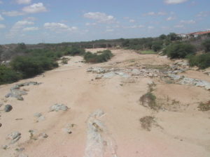rio_taperoa-300x225 Apesar das últimas chuvas, rios do Cariri continuam secos e açude de Boqueirão segue sem receber águas