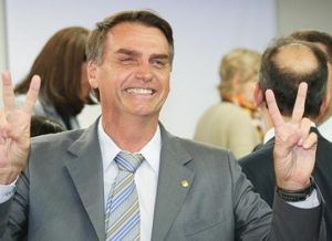 timthumb-30-300x218 Bolsonaro desembarca na PB em busca de apoio para disputar a presidência