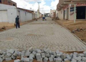 timthumb-300x218 Prefeitura de Monteiro investe mais de R$ 1 milhão em obras de pavimentação
