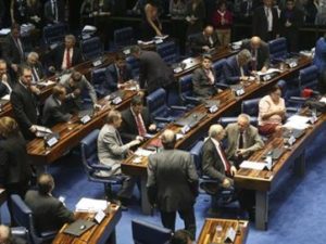 vaquejada-proibida-300x225 Senado vota nesta terça-feira PEC que permite vaquejadas