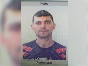 suspeito-foragido-300x225 Polícia identifica empresário de Campina como dono de arsenal apreendido na PB