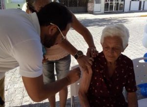 vacina_gripe-1-300x218-300x218 Começa Campanha Nacional Contra Influenza no município de Monteiro