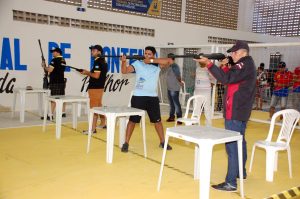 18738782_1889324521340738_1578330112643278762_o-1-300x199 Participantes comemoram o sucesso do Torneio de Tiro Esportivo de Monteiro