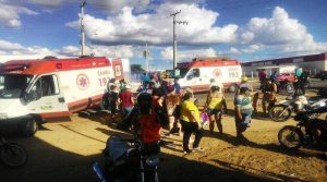 acidente-03-300x167 Pastor da Igreja Assembleia de Madureira, sofre acidente de motocicleta na BR-412 em Monteiro