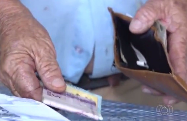 carteira-idoso EM MONTEIRO: Homem se passa por advogado do INSS e rouba idoso