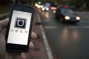uber-300x200 Justiça libera o aplicativo UBER em Campina Grande