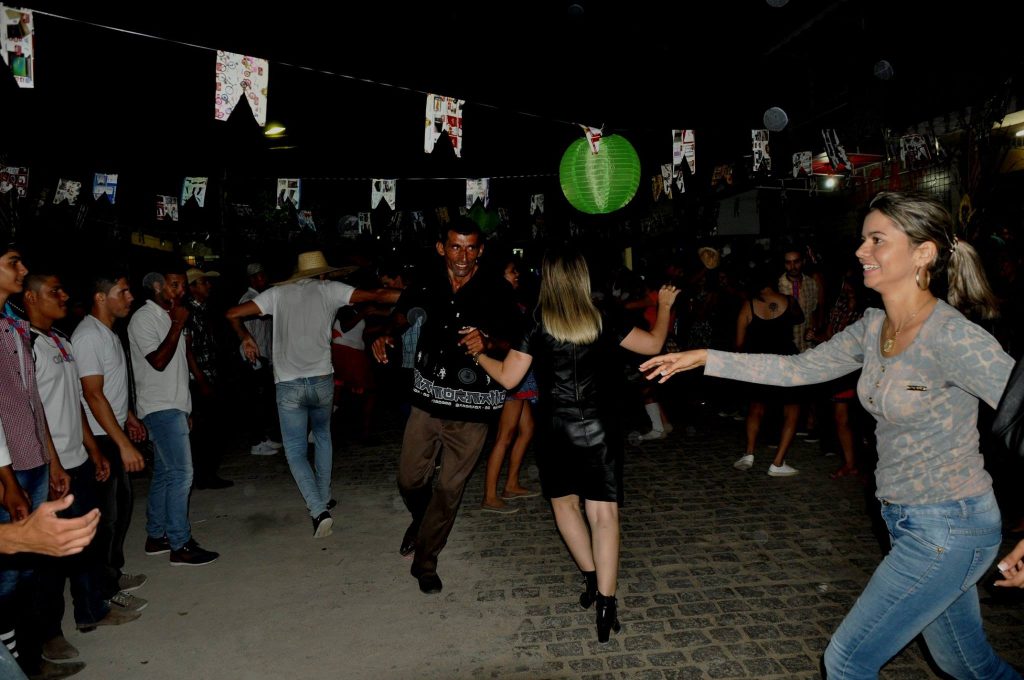 19055301_1898611170412073_570879771105281079_o-1024x680 OPIPOCO mostra como foi a primeira noite do festival de quadrilhas em Monteiro. Confira Imagens