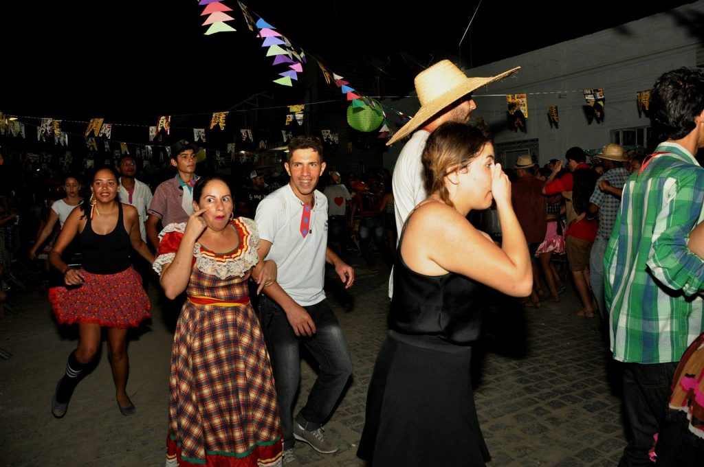 19055337_1898612550411935_576171976278600550_o-1024x680 OPIPOCO mostra como foi a primeira noite do festival de quadrilhas em Monteiro. Confira Imagens