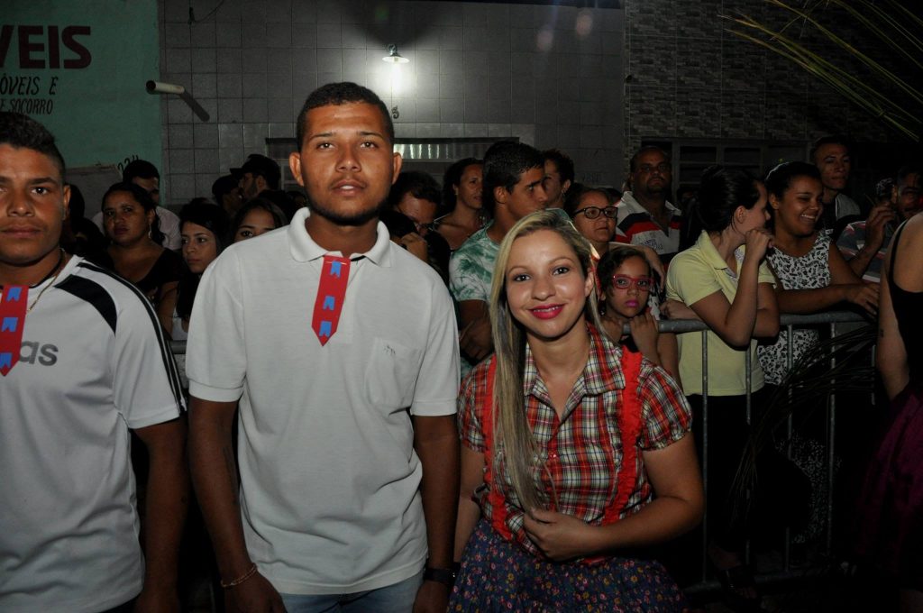 19221772_1898613183745205_1565163532104175230_o-1024x680 OPIPOCO mostra como foi a primeira noite do festival de quadrilhas em Monteiro. Confira Imagens