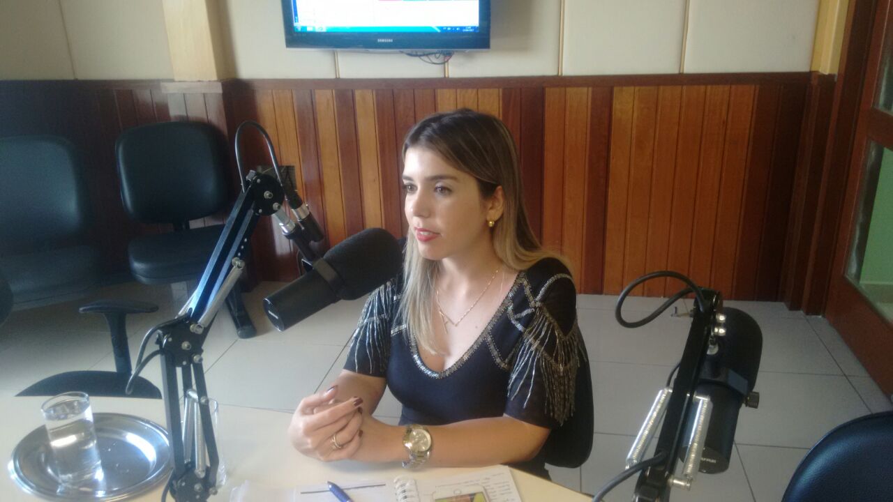 Anna-Lorena_entrevista-1 Prefeita Anna Lorena deve renovar decreto de isolamento social e restrição na abertura de comércios