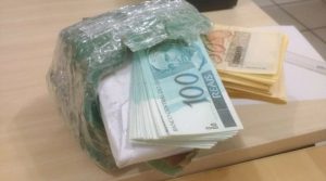 cedulas-pf2-800x445-1-300x167 Polícia Federal apreende mais de R$ 100 mil em cédulas falsas em bar na Paraíba