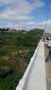 tentativa-de-suicidio-169x300 Mulher tenta suicídio na Ponte do Rio Paraíba em Monteiro