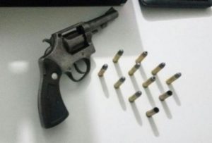01072017204711-300x203 Polícia prende suspeitos e apreende armas de fogo em Juazeirinho