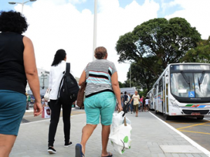 17686536280003622710000-300x225 Sindicato aceita proposta e suspende greve de operadores de ônibus em João Pessoa