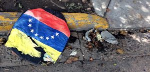 caracas-venezuela-300x145 Embora vetados, protestos contra Maduro deixam rastros em Caracas