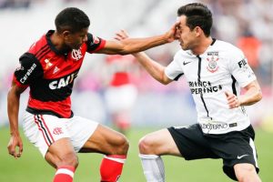 esporte-corinthians-flamengo-20170730-002-300x200 Corinthians tem gol anulado e empata com o Flamengo