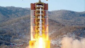 naom_59a53cadde4c3-300x169-300x169 Coreia do Norte responde míssil com oito bombas