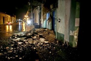 1504898543627-terremoto-300x201 Número de mortos em terremoto no México chega a 90