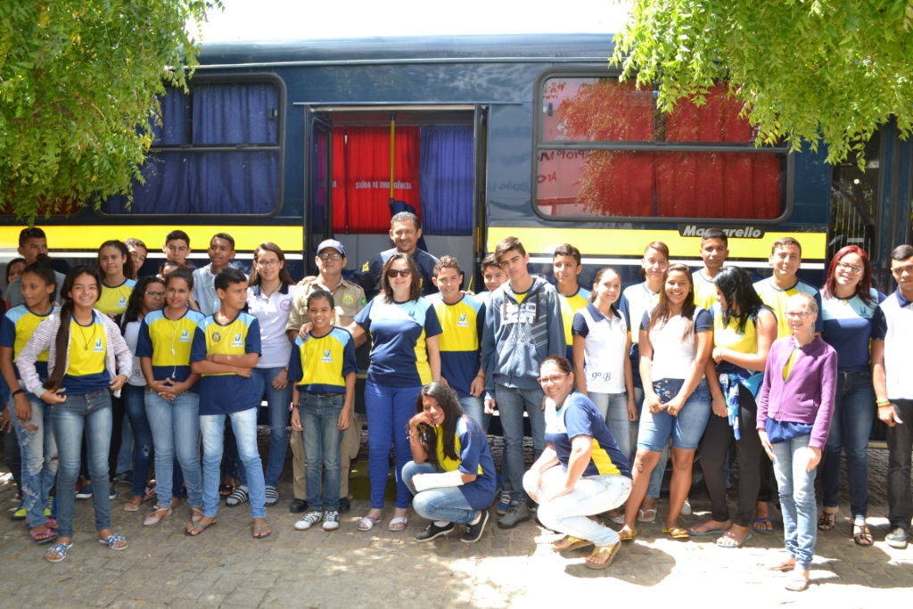 DSC_0215 Educação Municipal recebe ônibus da PRF para aula interativa em Monteiro