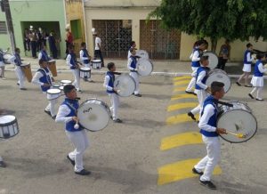 banda_fanfarra-300x218 III Encontro de Bandas e Fanfarras em Monteiro acontece neste domingo em dois turnos