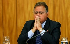 geddel-300x189 Ex-ministro Geddel Vieira Lima é preso após apreensão de R$ 51 milhões
