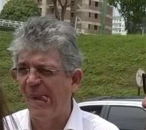 Ricardo-Coutinho-cara-torta02-300x267 Servidores da Secretaria de Segurança delatam que o Governo nomeou delegada condenada em Pernambuco