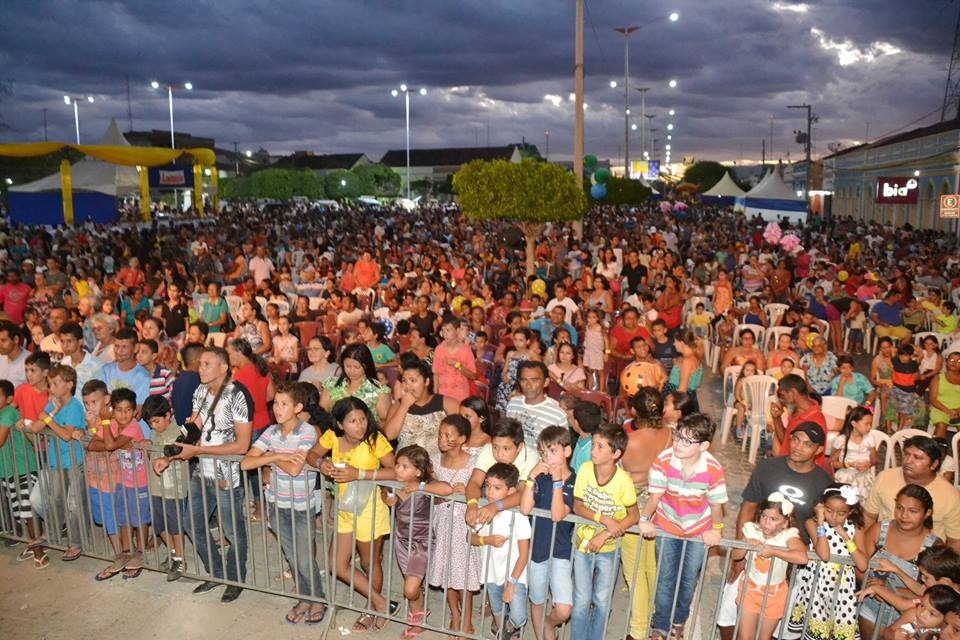 xxxx Festa das crianças se transforma em um dos maiores eventos de Monteiro