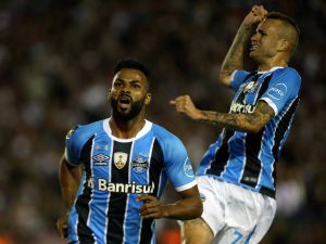 Grêmio-se-livra-de-trauma-argentino-e-conquista-o-tri-da-Libertadores-300x225 Grêmio se livra de trauma argentino e conquista o tri da Libertadores