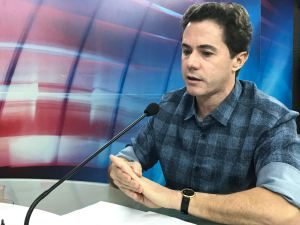 WhatsApp-Image-2017-10-11-at-14.24.55-300x225 Veneziano contesta Maranhão e diz que não vê motivos para PMDB se posicionar oficialmente contra RC