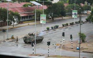 tanque-300x188-300x188 Três ministros são detidos no Zimbábue