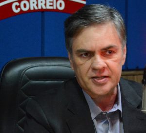 AL-Cassio-em-entrev-na-98-FM-ASL_5453-160-696x634-300x273 ‘Romero é o pré-candidato do PSDB ao governo’, diz Cássio