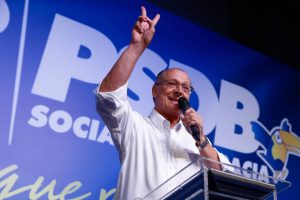 Alckmin-assume-comando-do-PSDB-com-aceno-ao-PMDB-300x200 Alckmin assume comando do PSDB com aceno ao PMDB