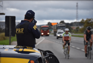 PRF-1-300x204 Polícia Rodoviária Federal inicia operação de fim de ano em estradas