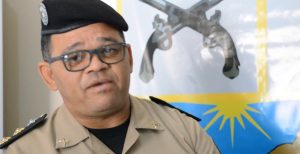 coronel-simão_11BPM-300x154 Governador faz substituição no comando do 11 Batalhão de Polícia Militar de Monteiro