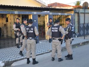 policiais-pm-morto-300x225 Autoridades reclamam que governador retirou policiais das pequenas cidades
