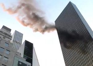 1800878-300x214 Incêndio no topo da Trump Tower, em NY, deixa feridos