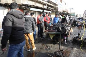 Atentado-com-dois-homens-bomba-deixa-ao-menos-16-mortos-em-Bagdá-300x200 Atentado com dois homens-bomba deixa ao menos 16 mortos em Bagdá