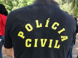 Policia-civil-1-300x225 Policiais civis paralisam atividades e fazem passeata