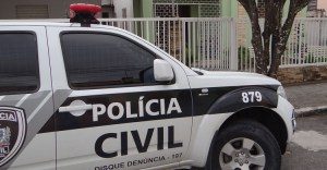 Polícia-Civil-1-1-300x156 Irmãos são flagrados pelo pai fazendo sexo