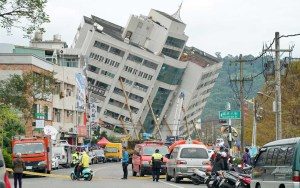 rua-1-300x188 Sobe número de mortos por tremores em Taiwan