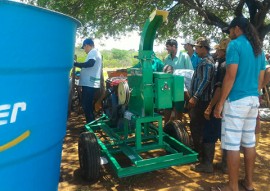 ses-procase-realiza-entrega-de-equipamento-em-monteiro-1-270x191 Procase realiza entrega de equipamentos no município de Monteiro