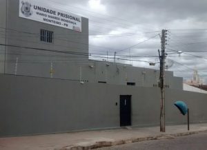 timthumb-19-1-300x218 Briga entre presos gera tumulto na Cadeia Pública de Monteiro